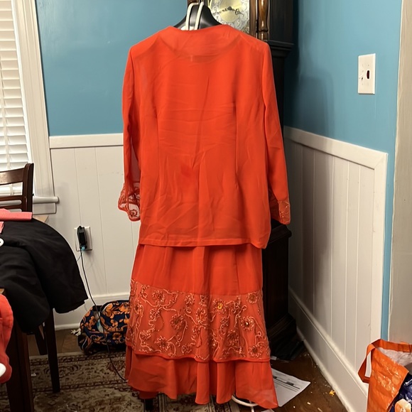 3K FASHION, pumpkin/spice 3 piece skirt set with sequins/embroidery/ruffles - Picture 3 of 5